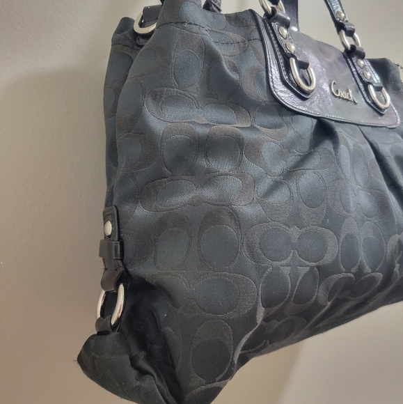 Coach Ashley Carryall Signature Jacquard Black Canvas Shoulder Bag - Picture 3 of 15